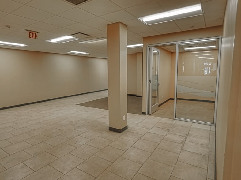 More Photos Of 351-355 Plandome Rd, Manhasset Storefront Retail Office For Sale