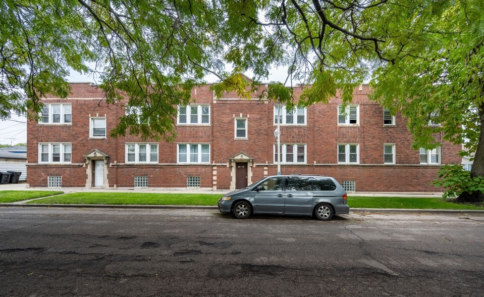 More Photos Of 7954-7958 S Harvard Ave, Chicago Apartments For Sale