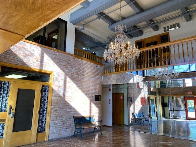 More Photos Of 1005 W Jefferson Blvd, Dallas Loft Creative Space For Lease