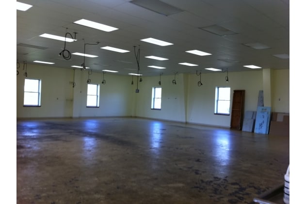 More Photos Of 76 Deer Run Ln, Hyde Park Warehouse For Sale