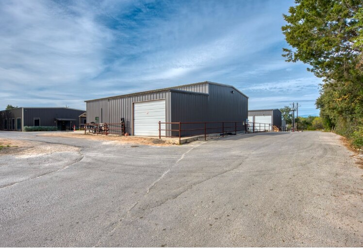 More Photos Of 18838 FM 2252, San Antonio Warehouse For Lease