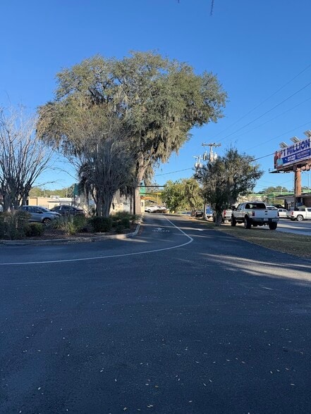 More Photos Of 1536 S Pine Ave, Ocala Fast Food For Lease