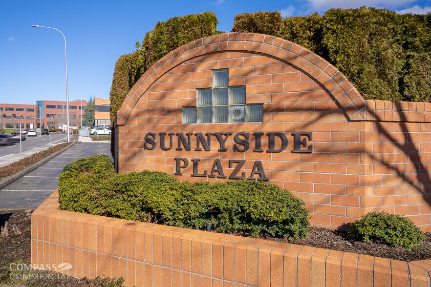 More Photos Of 10001-10117 SE Sunnyside Rd, Clackamas Unknown For Lease