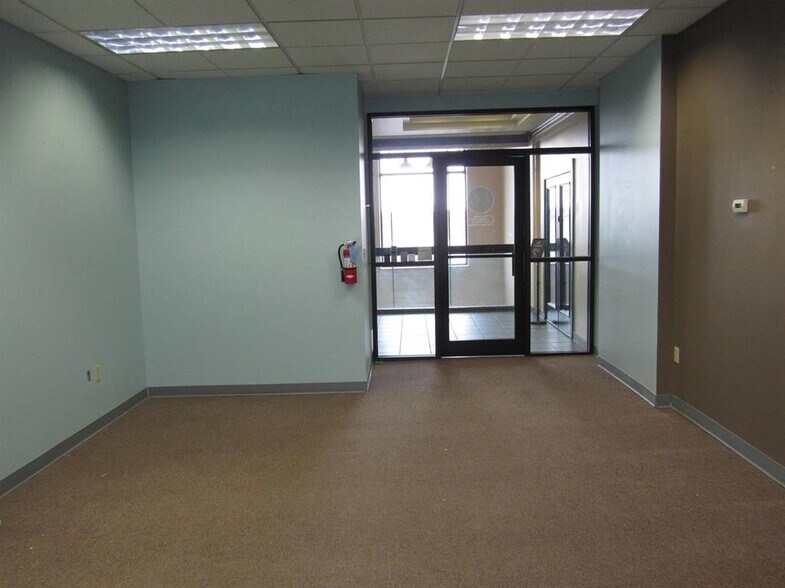 More Photos Of 74 S Main St, Fond Du Lac Loft Creative Space For Sale