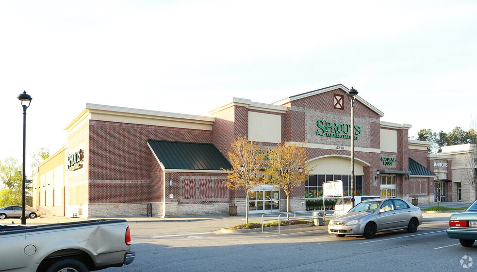 Primary Photo Of 4330 East-West Connector, Smyrna Supermarket For Lease