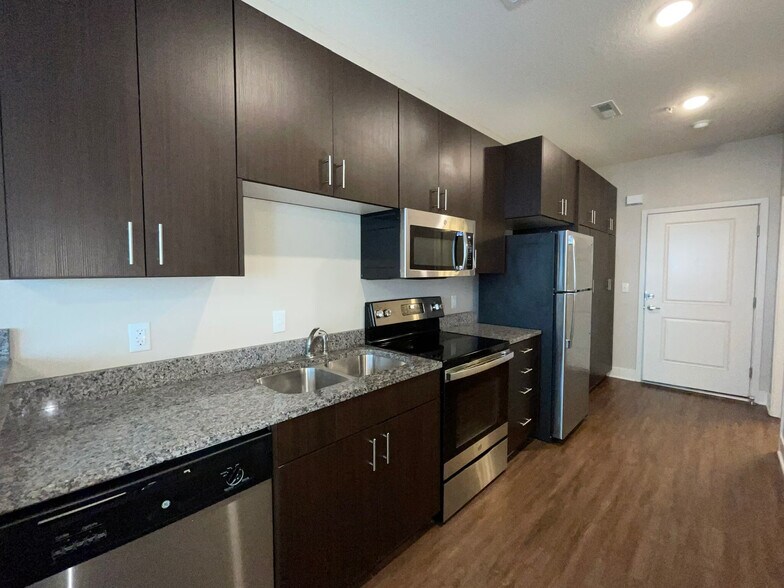 More Photos Of 5711 NE 80th Ter, Kansas City Apartments For Sale