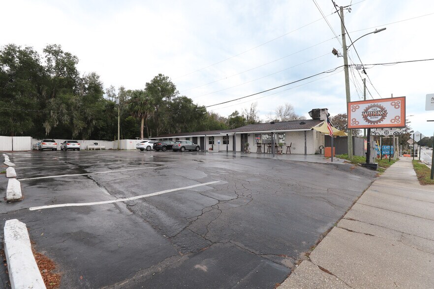 More Photos Of 12169 S Williams St, Dunnellon Restaurant For Sale