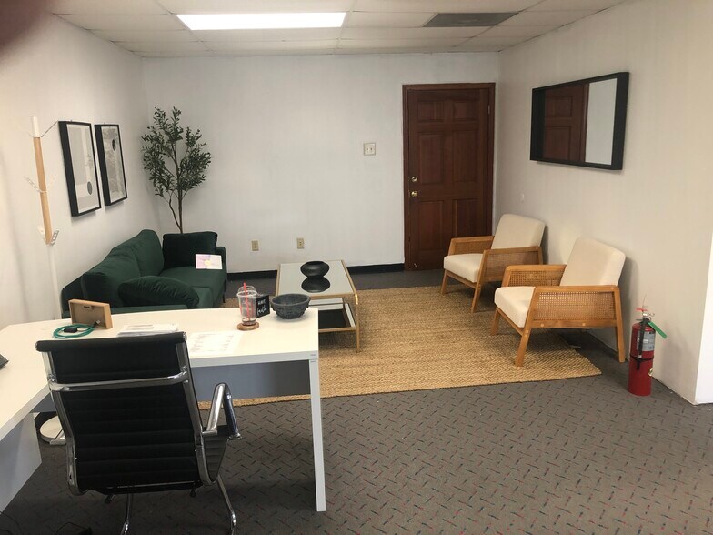 More Photos Of 2273 Barataria Blvd, Marrero Loft Creative Space For Lease