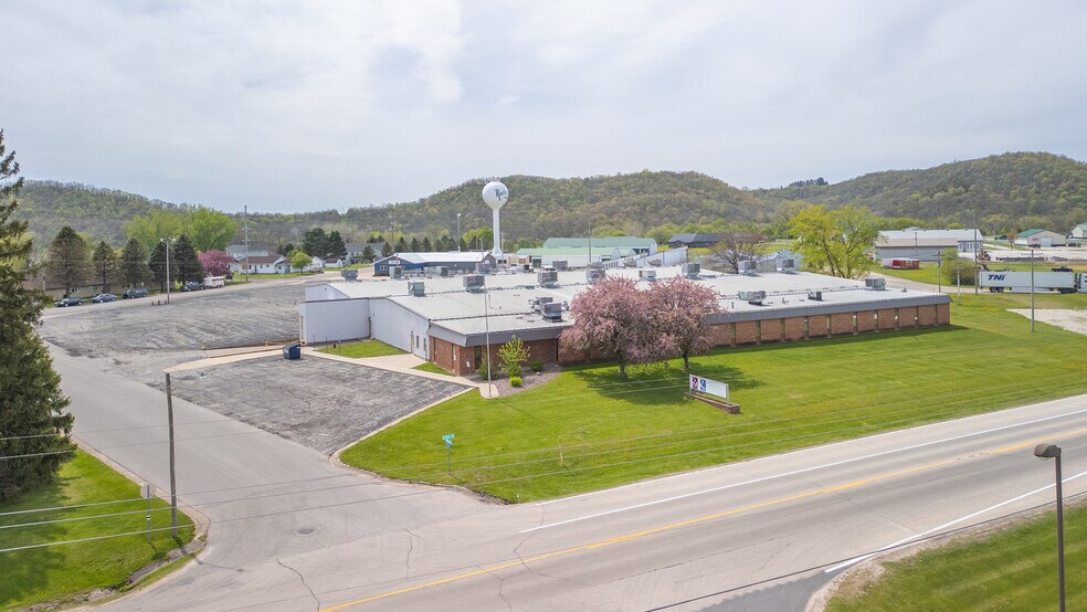 More Photos Of 901 Home St, Rushford Manufacturing For Sale