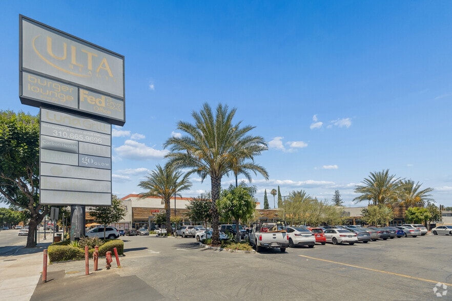 More Photos Of 4500-4550 Van Nuys Blvd, Van Nuys Unknown For Lease