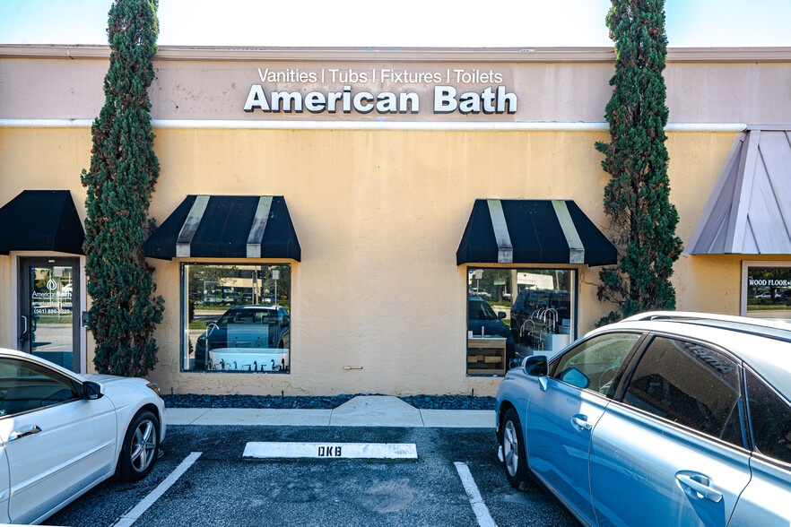 More Photos Of 182 Glades Rd, Boca Raton Freestanding For Lease