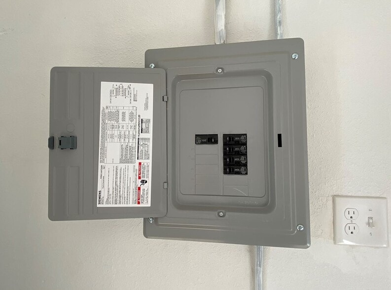 More Photos Of 5324-5326 Pacific Blvd, Huntington Park Manufacturing For Sale