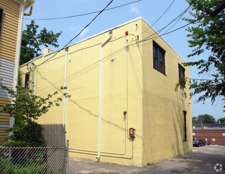 More Photos Of 15 Spencer St, Newton Restaurant For Sale