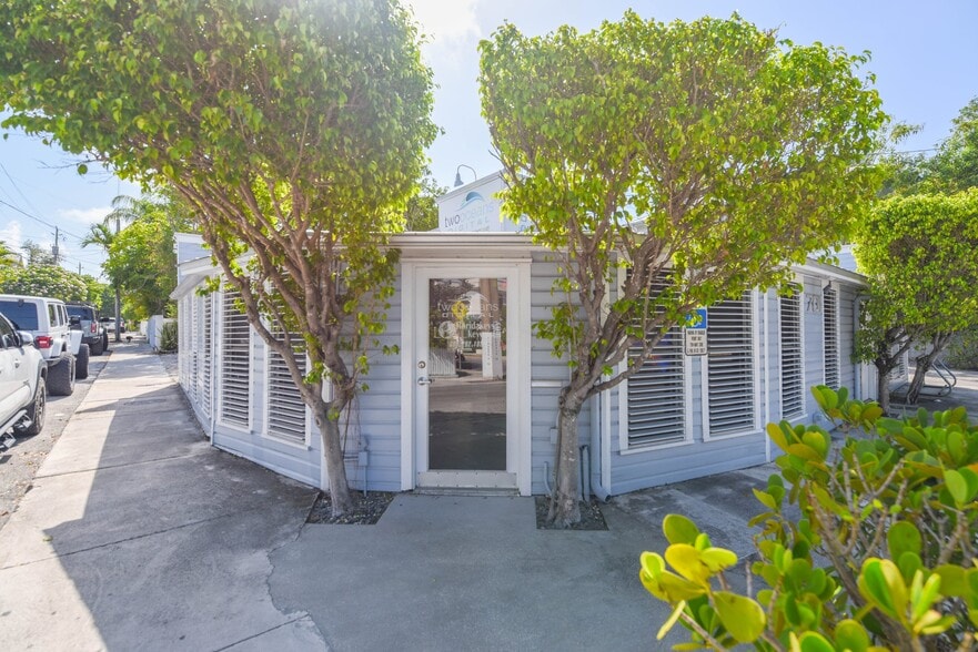 More Photos Of 701 Simonton St, Key West Office For Sale