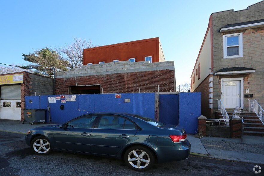 More Photos Of 9028 Krier Pl, Brooklyn Warehouse For Lease