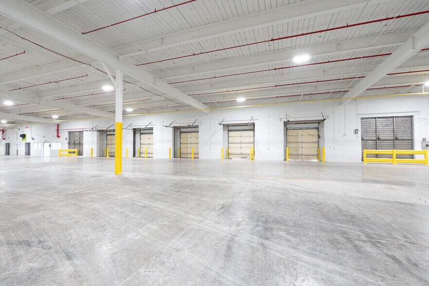 More Photos Of 401 W Hanes Mill Rd, Winston-Salem Manufacturing For Lease