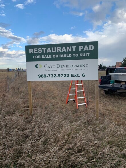 More Photos Of 831 West Main, Gaylord Land For Lease