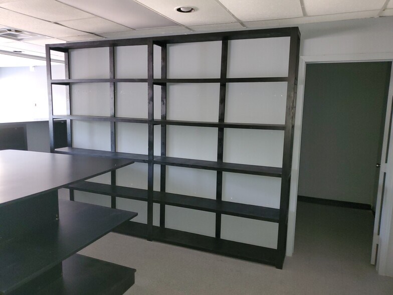 More Photos Of 6713 Broadway, Pearland Unknown For Lease