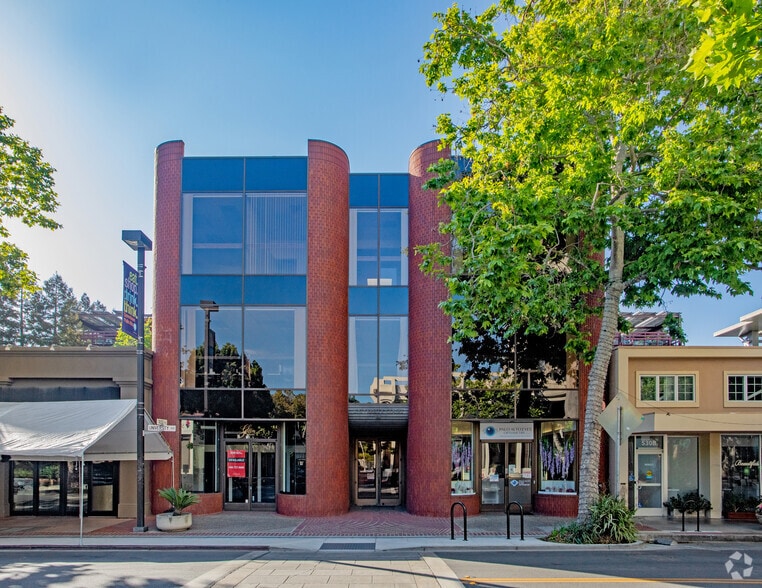 Primary Photo Of 540 University Ave, Palo Alto Medical For Lease