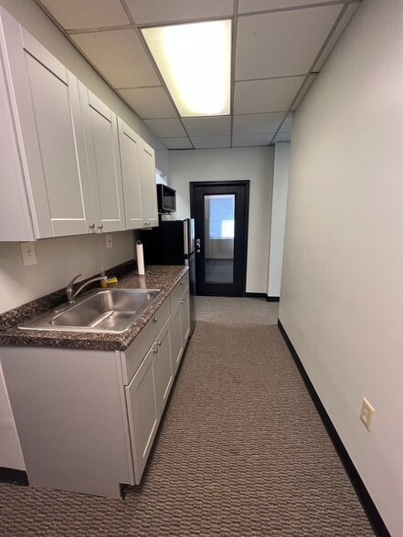 More Photos Of 2255 Cumberland Pky SE, Atlanta Business Park For Lease