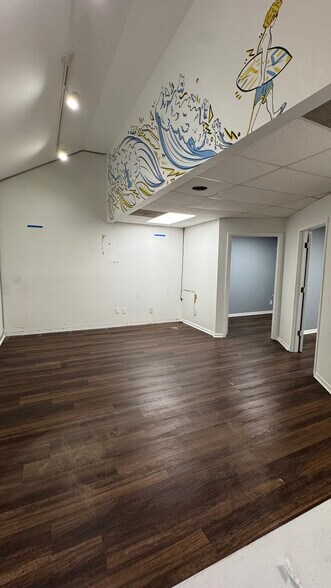 More Photos Of 1684 N Belcher Rd, Clearwater Flex For Lease