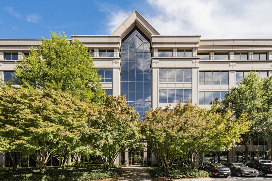 More Photos Of 200 Mansell Ct E, Roswell Unknown For Lease