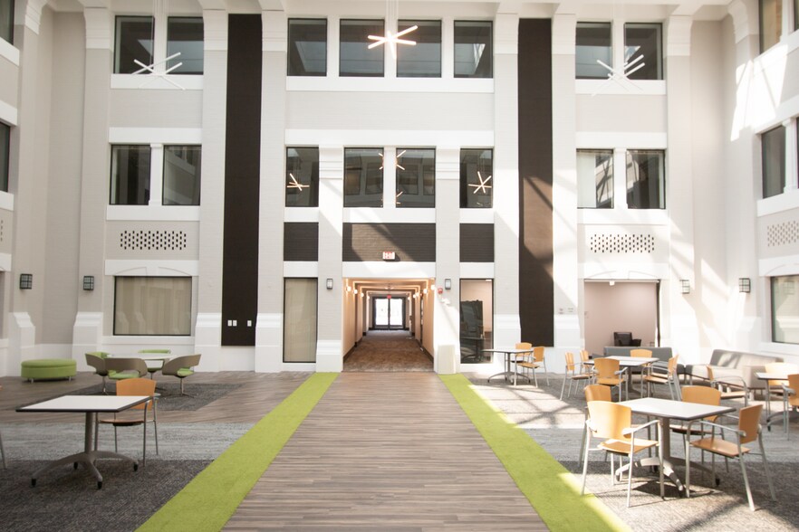 More Photos Of 1717 Deerfield Rd, Deerfield Office For Lease