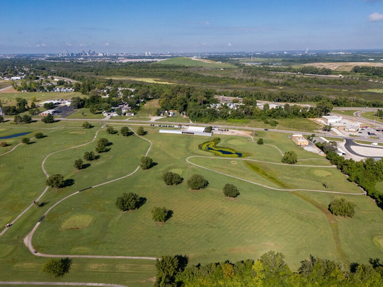 More Photos Of 3500 Kingshighway, East Saint Louis Golf Course Driving Range For Sale
