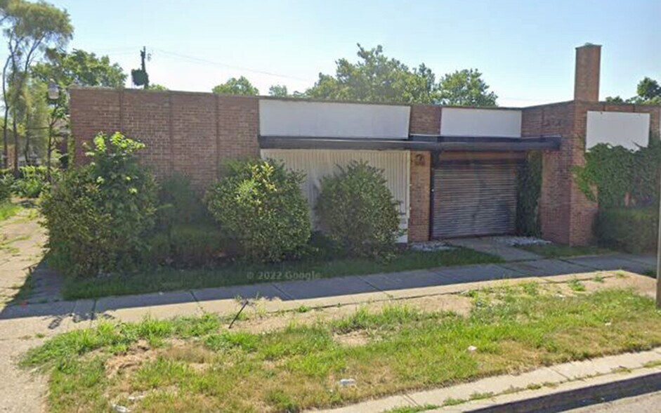 Primary Photo Of 16180 Meyers Rd, Detroit Medical For Lease