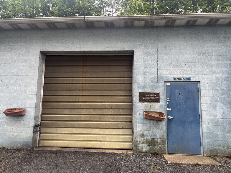More Photos Of 325 E Railroad St, Pottsville Warehouse For Sale