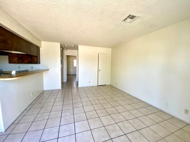 More Photos Of 1520 Henry Dr, Las Vegas Apartments For Sale