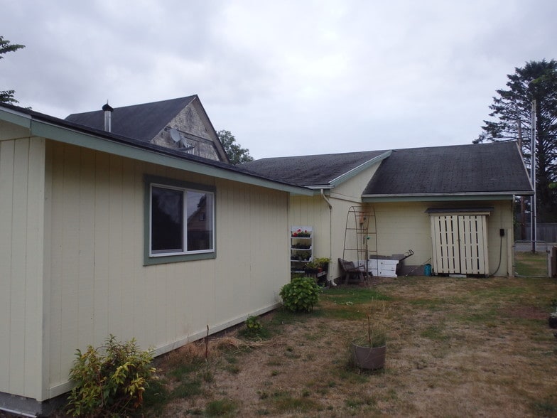 More Photos Of 3811 Pacific Way, Seaview General Retail For Sale