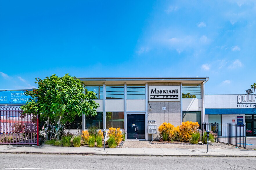 More Photos Of 5723 Melrose Ave, Los Angeles Office For Lease