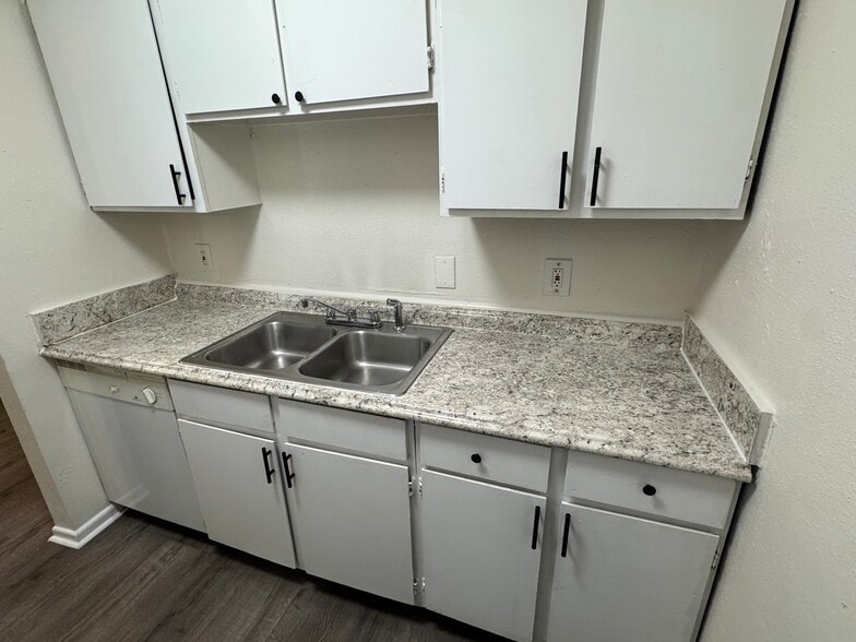 More Photos Of 401 Pinchback Rd, Beaumont Apartments For Sale