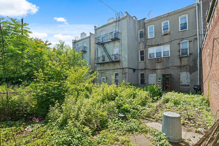 More Photos Of 6703 Myrtle Ave, Glendale Apartments For Sale