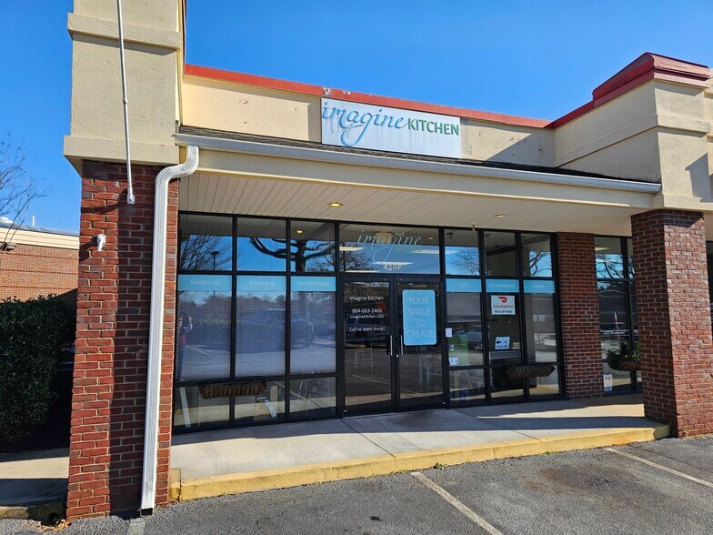 More Photos Of 420 The Parkway, Greer General Retail For Sale