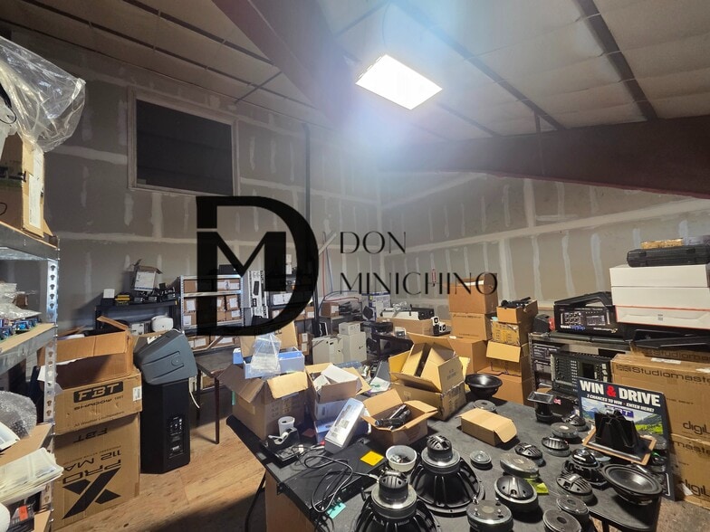 More Photos Of 72 Airport Dr, Wappingers Falls Light Manufacturing For Sale