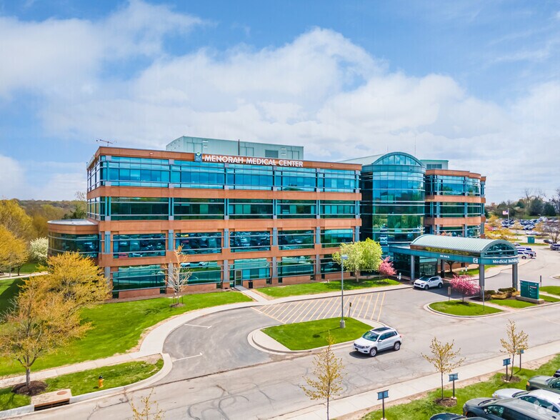 More Photos Of 5701 W 119th St, Overland Park Medical For Lease