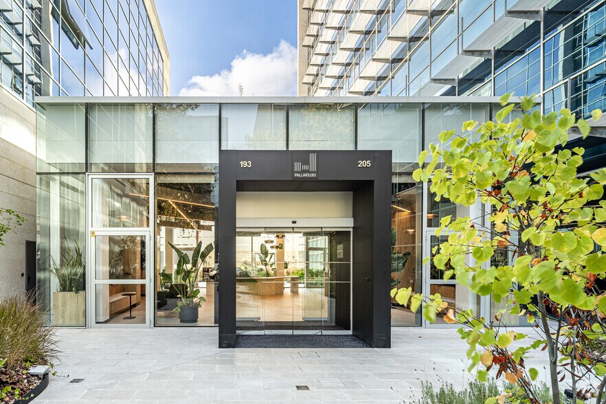 More Photos Of 193-201 Carrer de Pallars, Barcelona Coworking Space