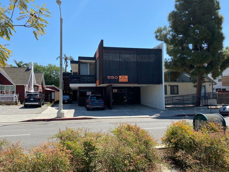 More Photos Of 550 N Larchmont Blvd, Los Angeles Medical For Lease