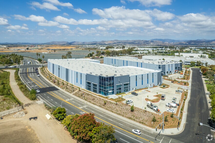 More Photos Of 4 Sterling, Irvine Unknown For Lease