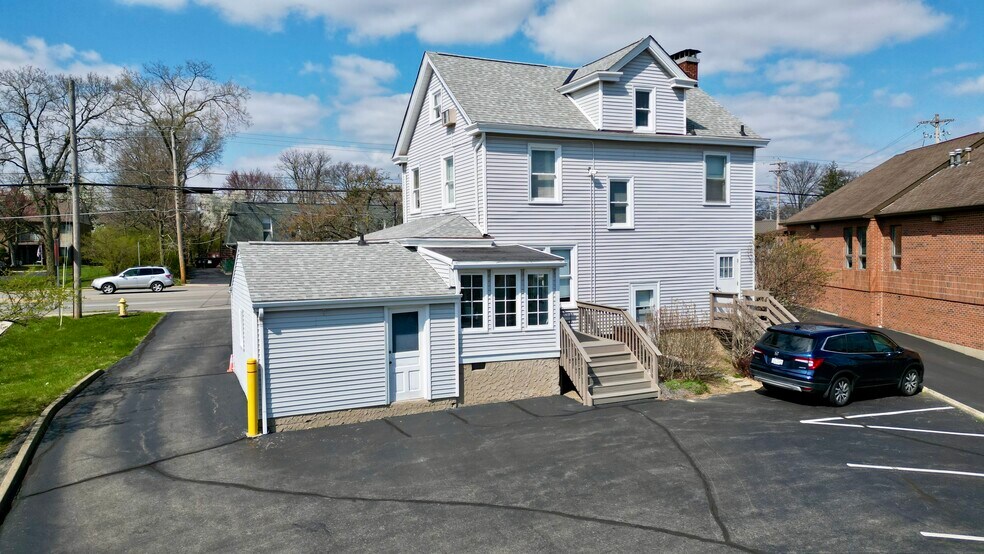 More Photos Of 7654 Montgomery Rd, Cincinnati Medical For Sale