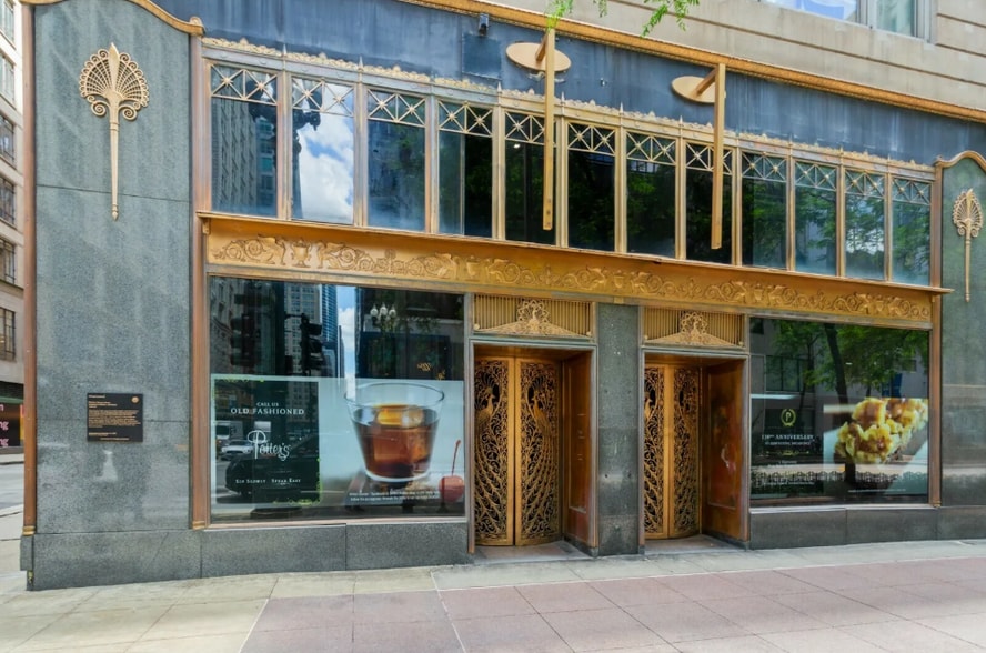 More Photos Of 17 E Monroe St, Chicago Hotel For Sale