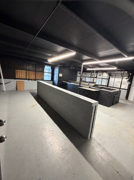 More Photos Of 2011 Mission Rd, San Antonio Restaurant For Lease