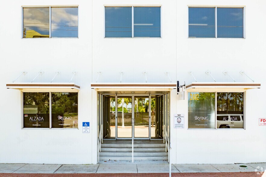 More Photos Of 2401 1st St, Fort Myers Office Residential For Lease