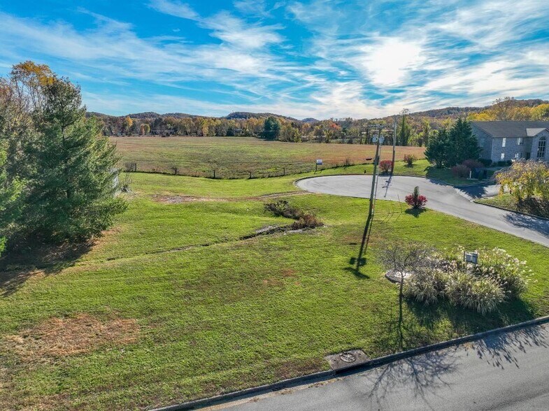 More Photos Of 400 Nandino Cir, Berea Land For Sale