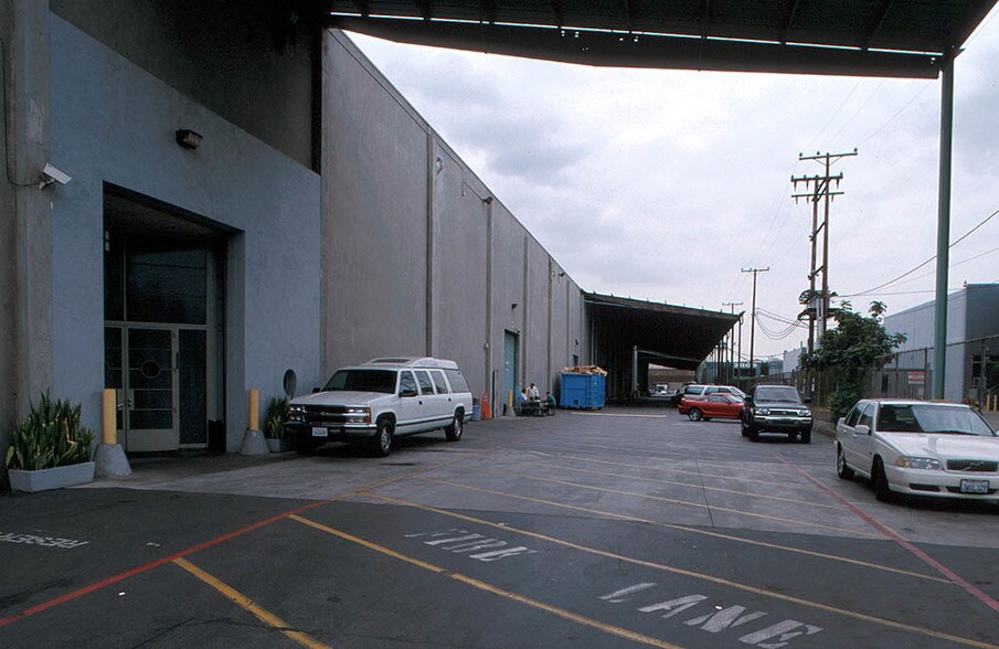 More Photos Of 2825-2831 S Santa Fe Ave, Vernon Warehouse For Lease
