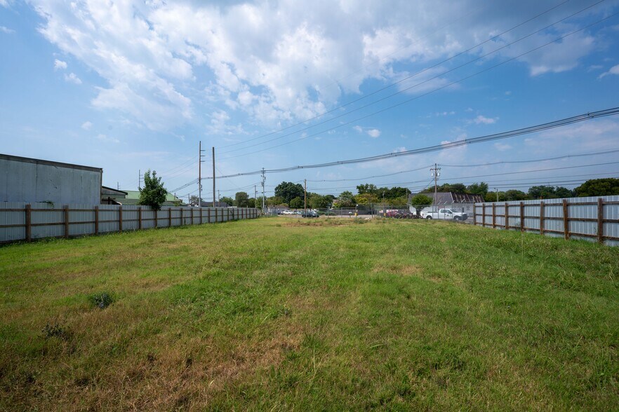 More Photos Of 3511 7th Street Rd, Louisville Land For Sale