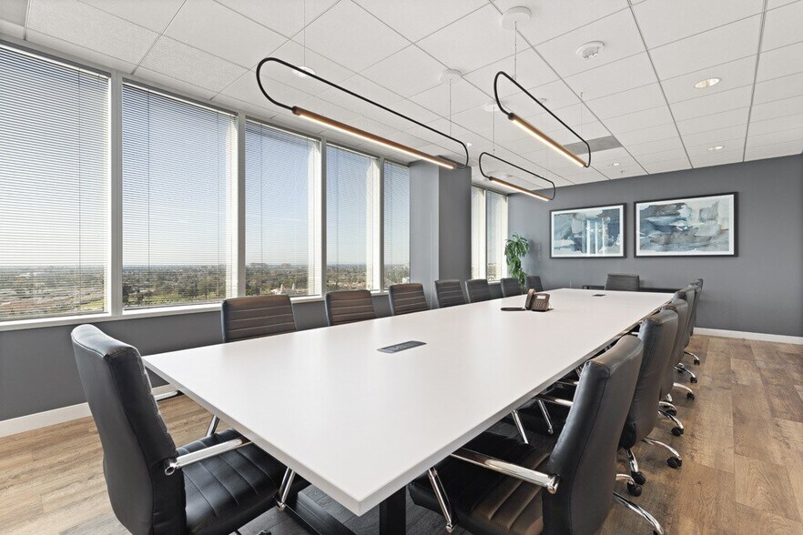 More Photos Of 500 N State College Blvd, Orange Coworking Space