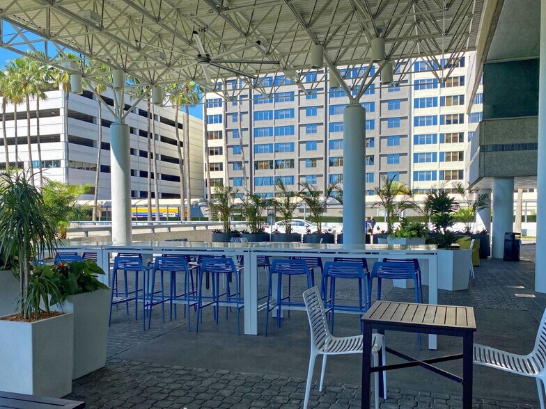 More Photos Of 600 N Westshore Blvd, Tampa Office For Lease